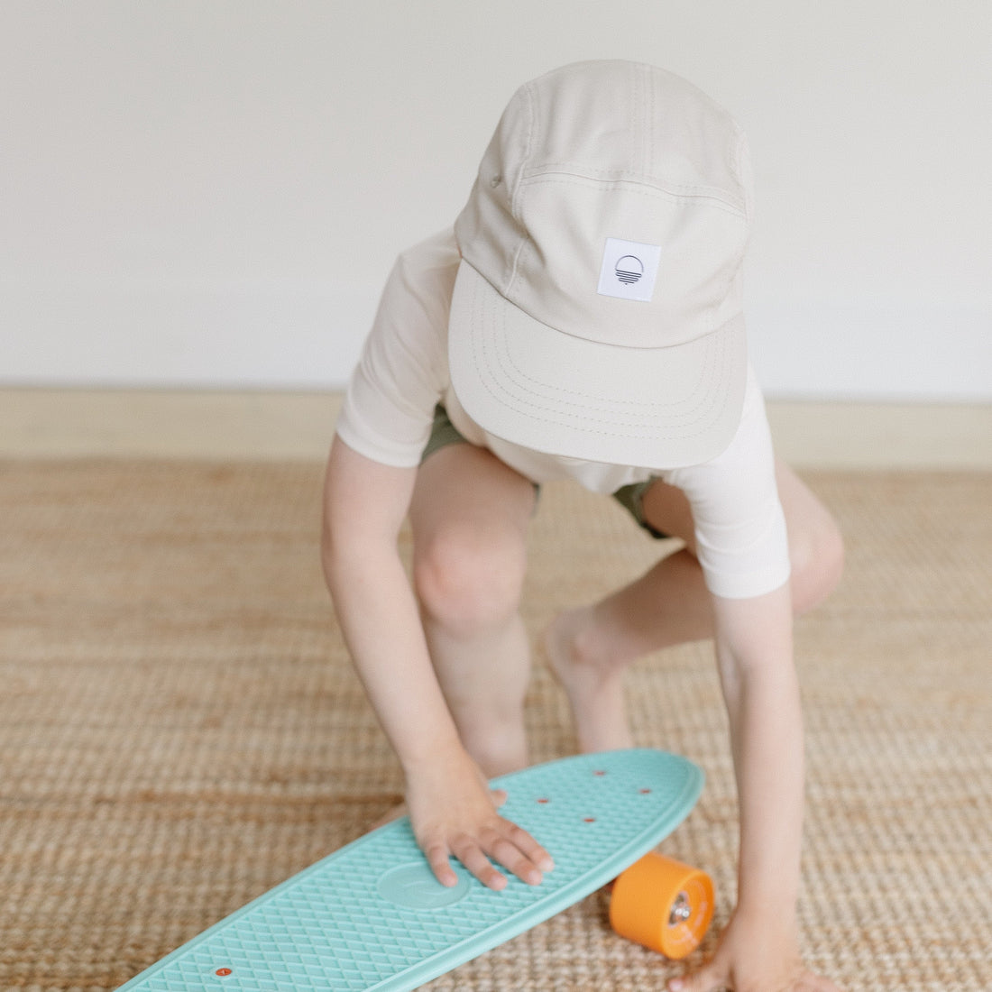Organic Cotton Hat with Minimalist Icon in Dune | Kids