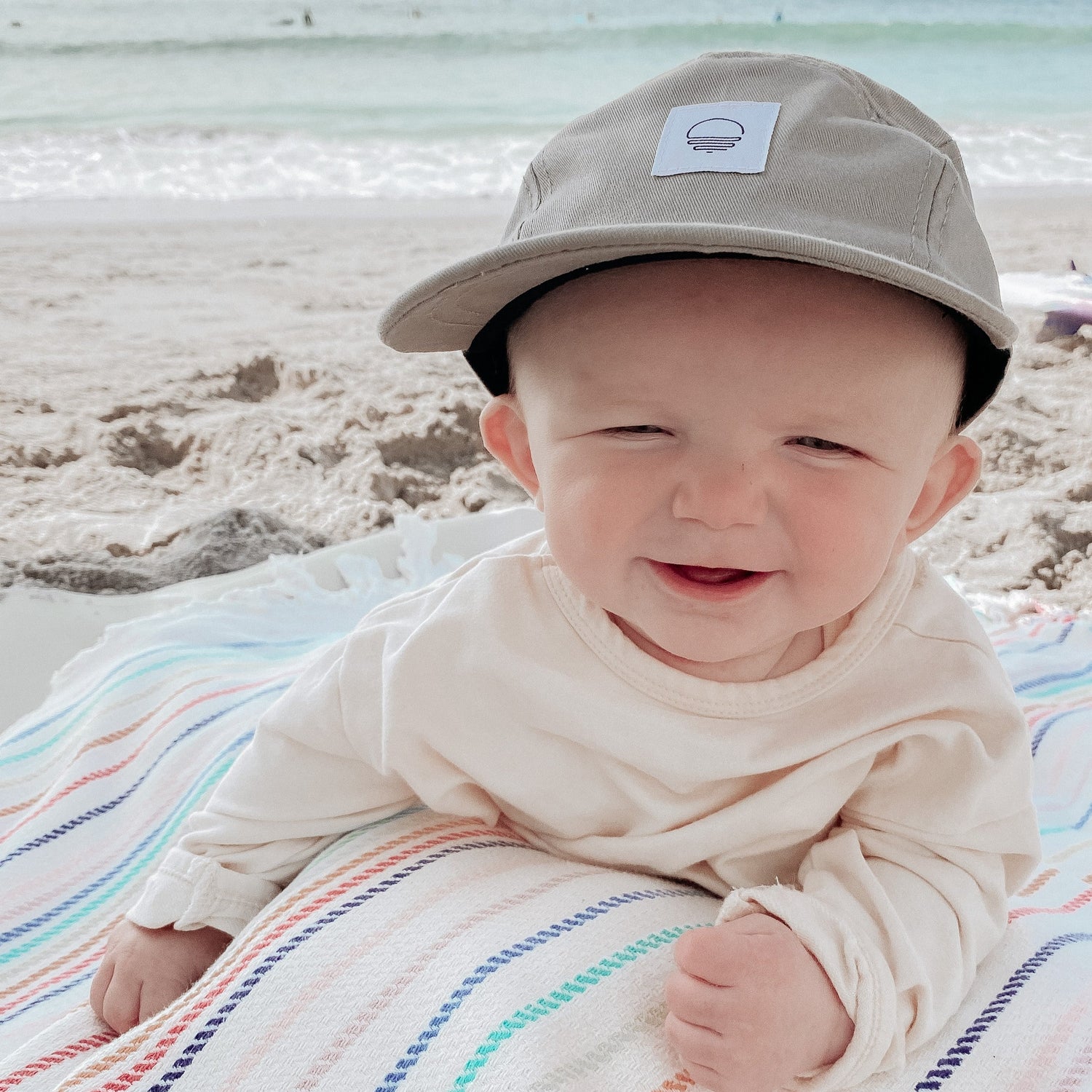 Organic Cotton Hat with Minimalist Icon in Ash | Toddler